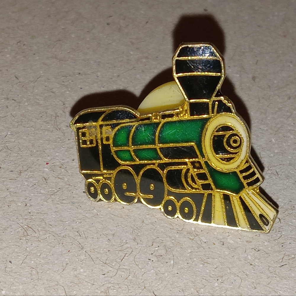 Steam Engine Train Pin - Picture 9 of 9
